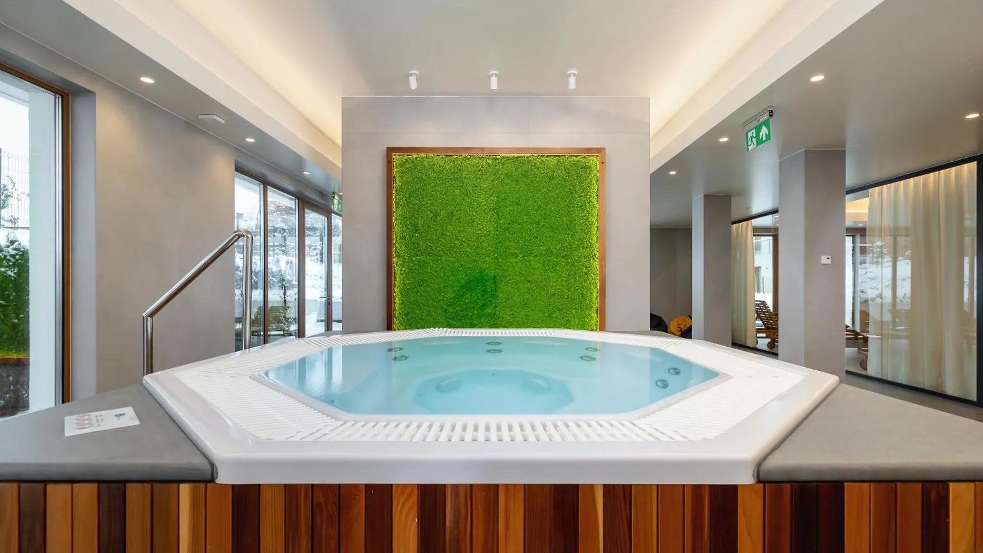 Comfortable Apartments In The Centre Of Zakopane With Parking, Spa & Gym By Noclegi Renters 0*,  Poland